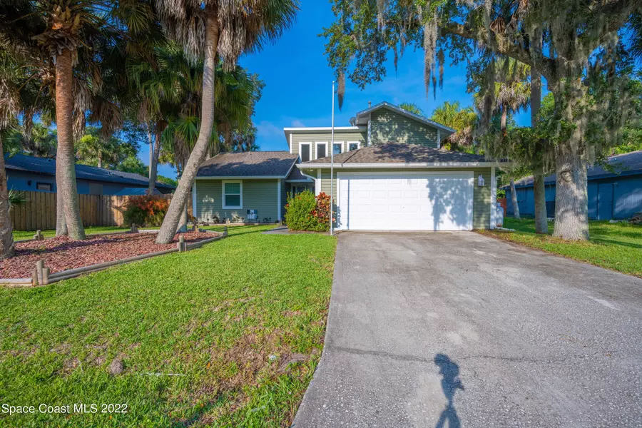 1272 Cone AVE NE, Palm Bay, FL 32907