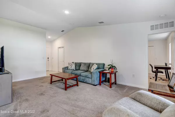 Palm Bay, FL 32909,423 Hallmark ST SE