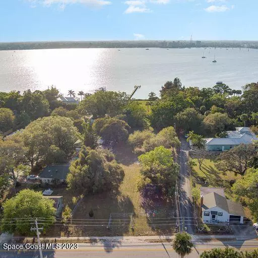 373 S Tropical TRL,  Merritt Island,  FL 32952