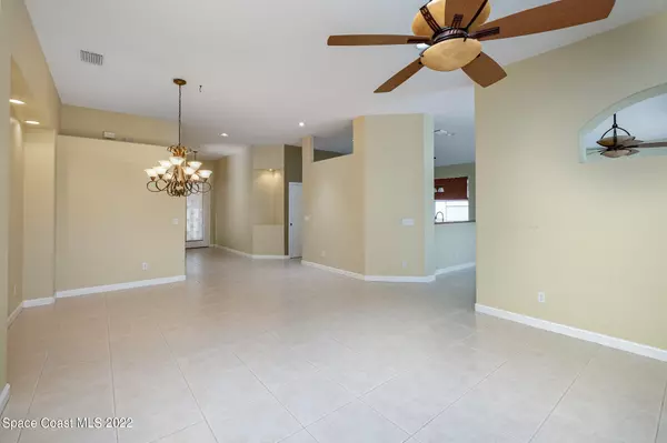 Palm Bay, FL 32909,360 Gardendale CIR SE