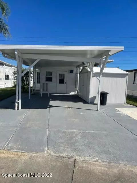 Cocoa, FL 32926,127 Blue Lake PL