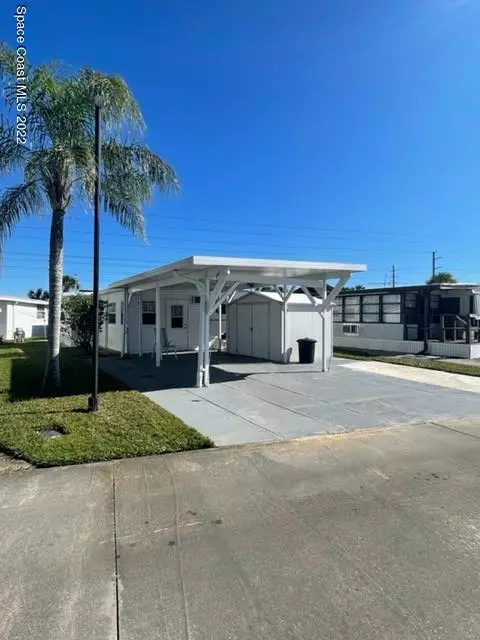 Cocoa, FL 32926,127 Blue Lake PL