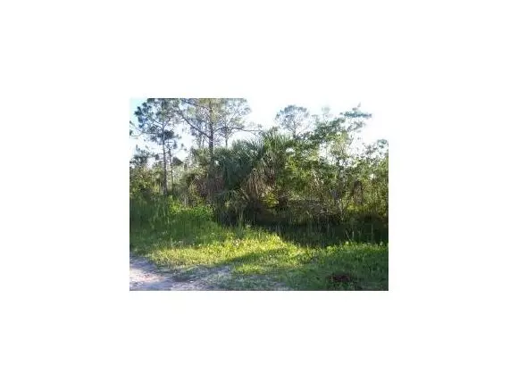 2450 Quarterman LN, Malabar, FL 32950