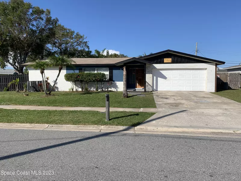 1310 Anchor LN, Merritt Island, FL 32952