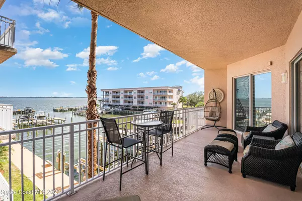 550 S Banana River DR #201, Merritt Island, FL 32952