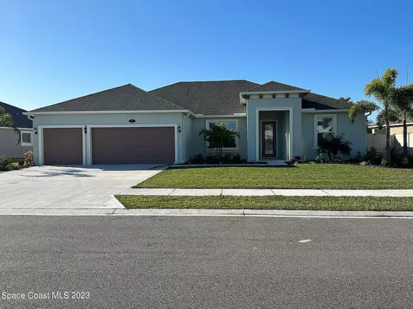 1492 Killian DR, Palm Bay, FL 32905