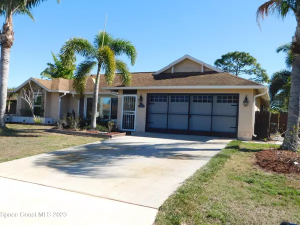 1573 Glendale AVE NW, Palm Bay, FL 32907