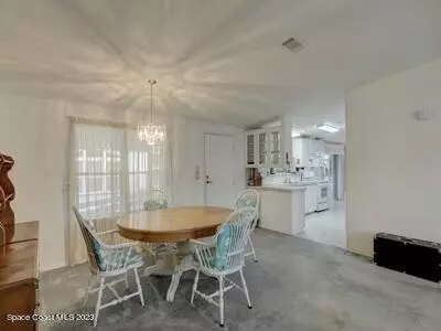 Micco, FL 32976,7557 Montauk AVE #4