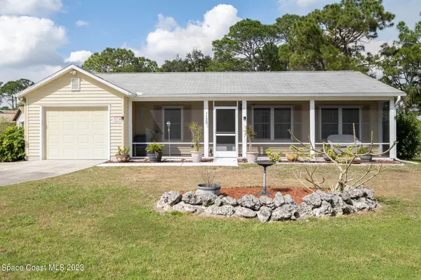 1139 Ipswich ST NW, Palm Bay, FL 32907