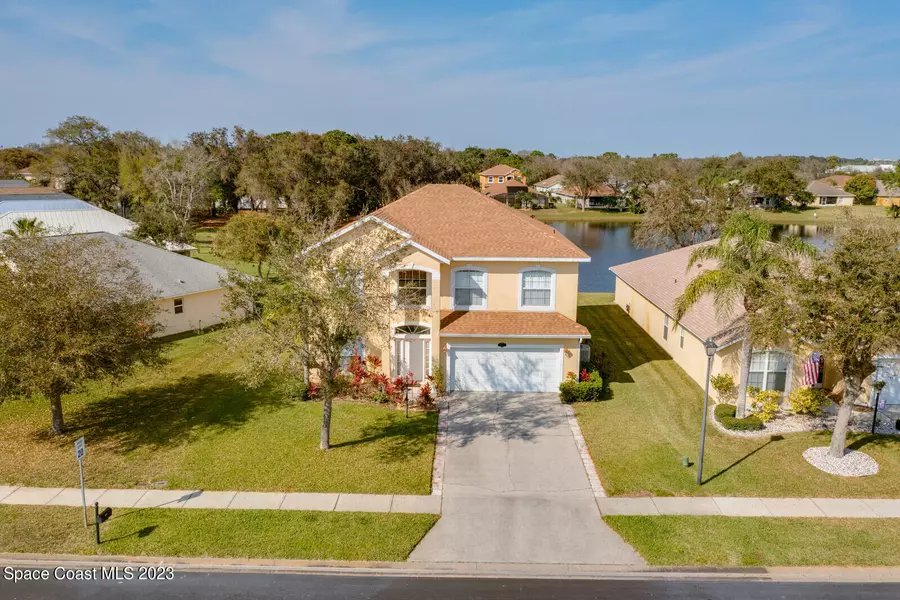 925 Tavernier CIR NE, Palm Bay, FL 32905