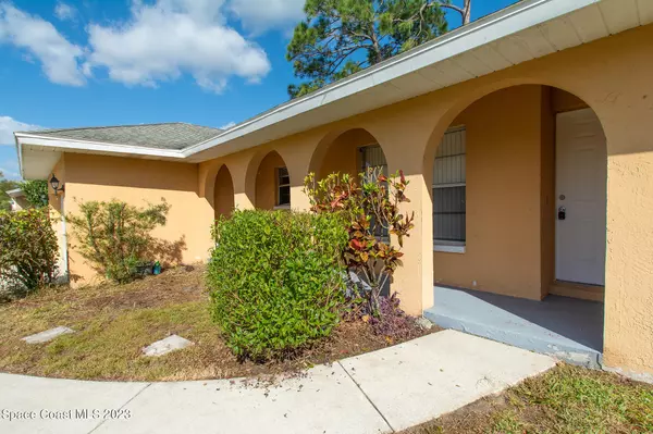 439 Stendal RD NW,  Palm Bay,  FL 32907