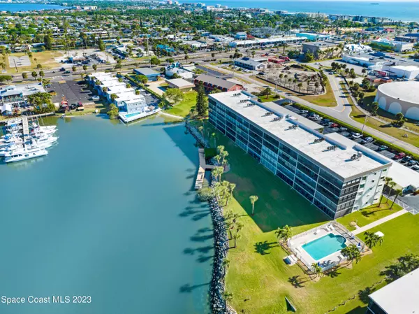 3873 S Banana River BLVD #308, Cocoa Beach, FL 32931