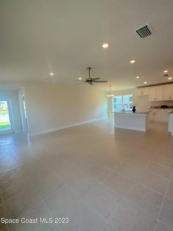 Palm Bay, FL 32909,1053 SE Canfield CIR SE