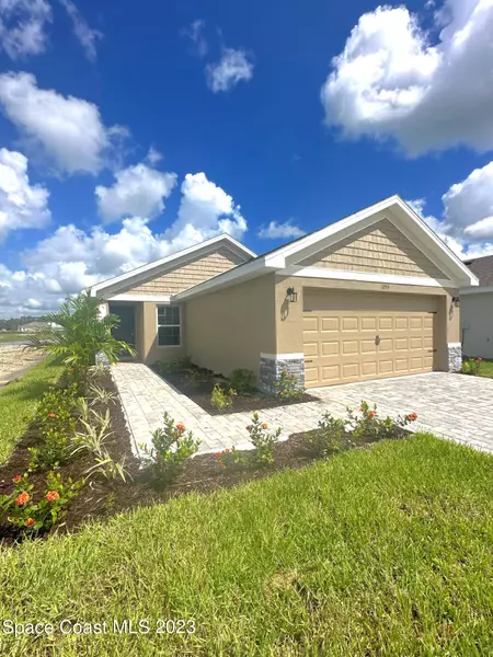 1053 SE Canfield CIR SE, Palm Bay, FL 32909