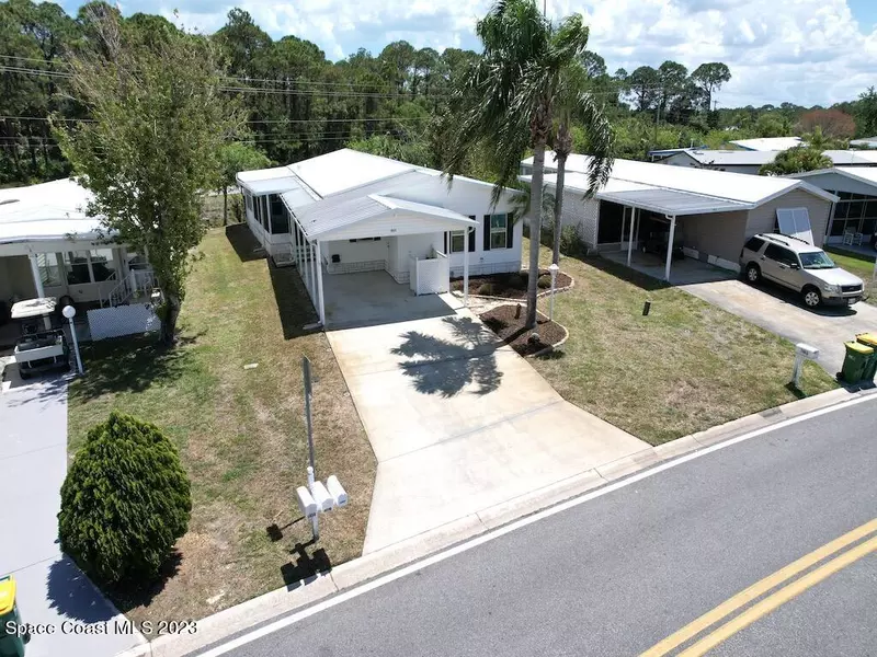 1061 Sebastian RD, Barefoot Bay, FL 32976