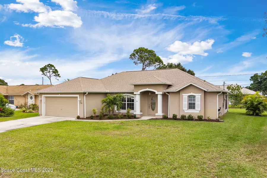 342 Hammock RD SE, Palm Bay, FL 32909