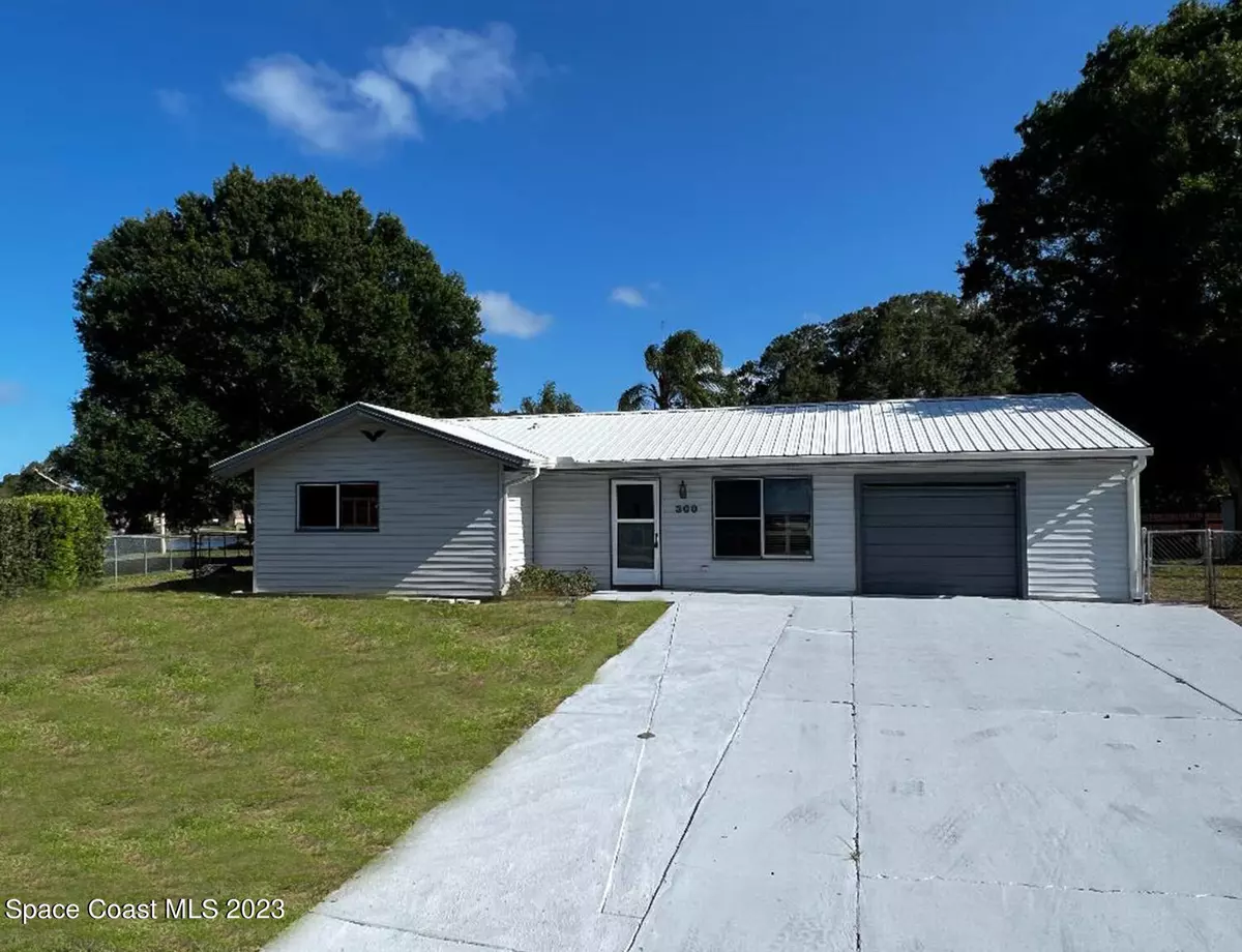 Palm Bay, FL 32907,300 NE Greenbay CT