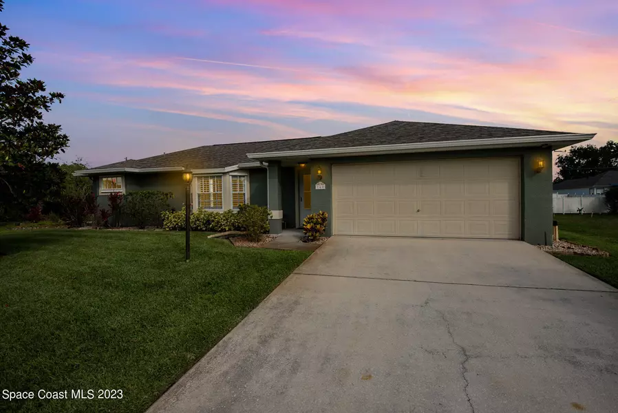 760 Ballon SE, Palm Bay, FL 32909