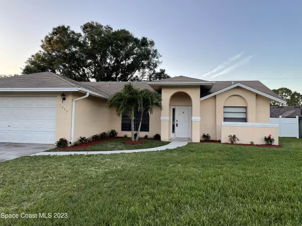 1559 Pace DR NW, Palm Bay, FL 32907