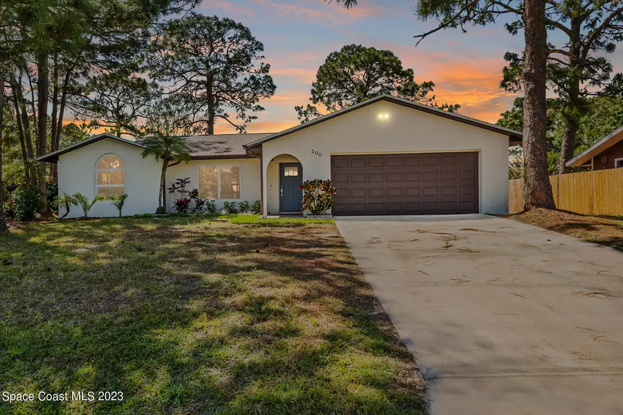 200 Treu NW, Palm Bay, FL 32907