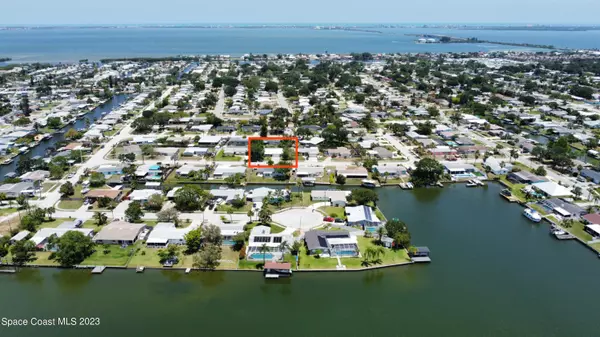 Merritt Island, FL 32952,610 Barrett DR