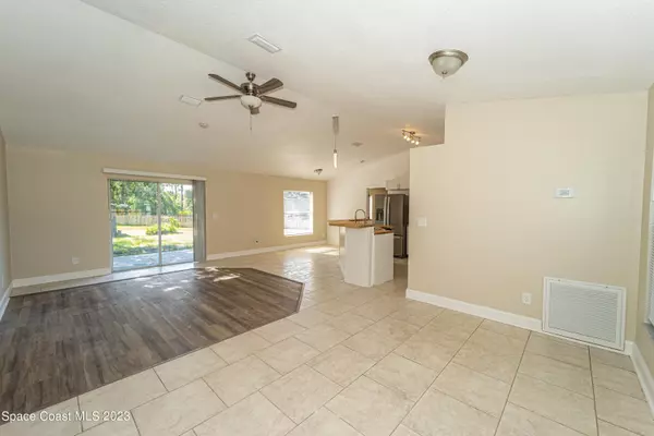 Palm Bay, FL 32908,215 Trilby RD SW