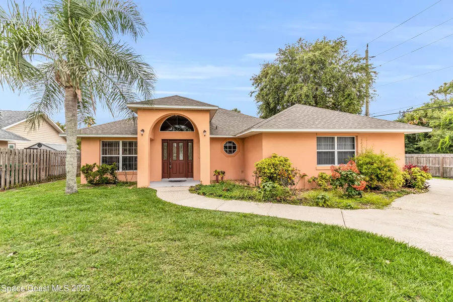 375 Quail DR, Merritt Island, FL 32953