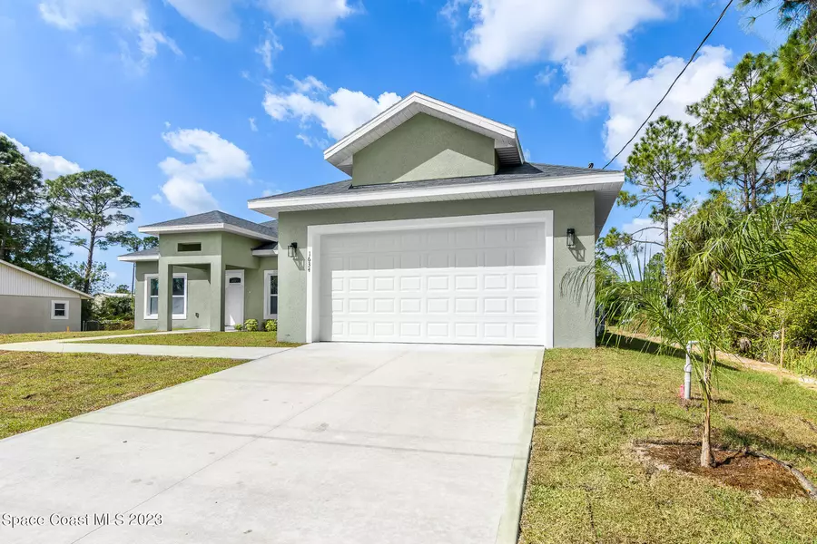 1865 Eugenia CT NW, Palm Bay, FL 32907