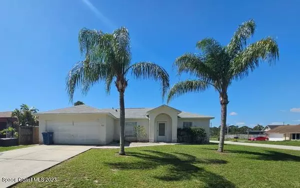 520 Duval ST NE, Palm Bay, FL 32907