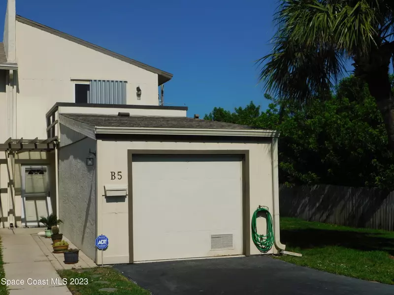 98 Atlantic BLVD #Apt B5, Indian Harbour Beach, FL 32937