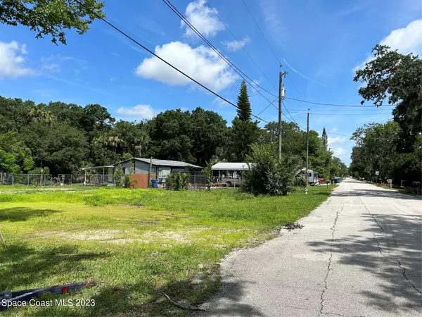 1564 Elizabeth ST, New Smyrna Beach, FL 32168