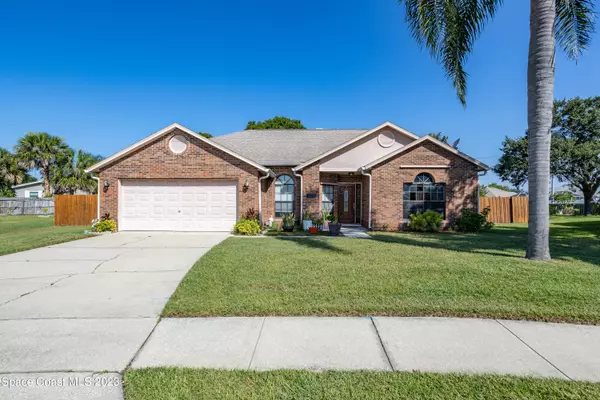 1227 Weeping Willow LN, Rockledge, FL 32955