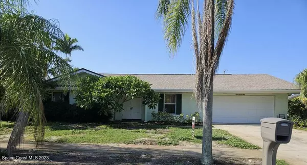 325 Sherwood AVE,  Satellite Beach,  FL 32937