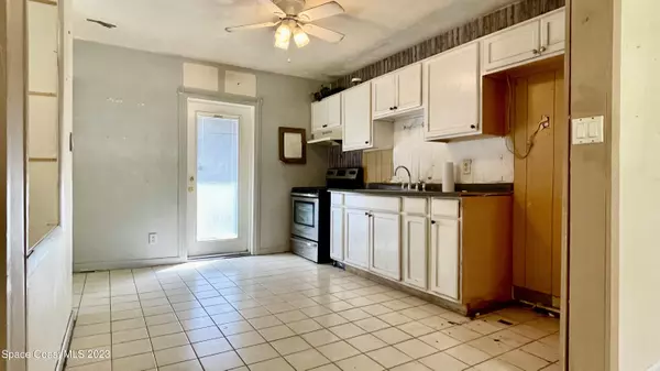 Melbourne, FL 32901,327 Vesta CIR