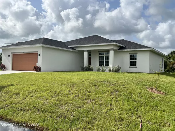 581 Hallcrest ST SW, Palm Bay, FL 32908