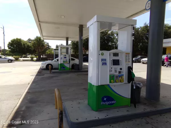 Melbourne, FL 32901,653 E University BLVD