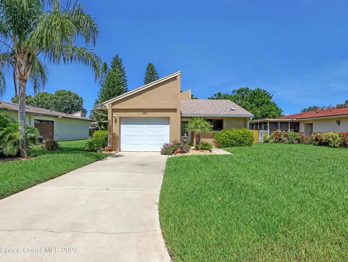 Melbourne, FL 32940,220 Applewood CIR