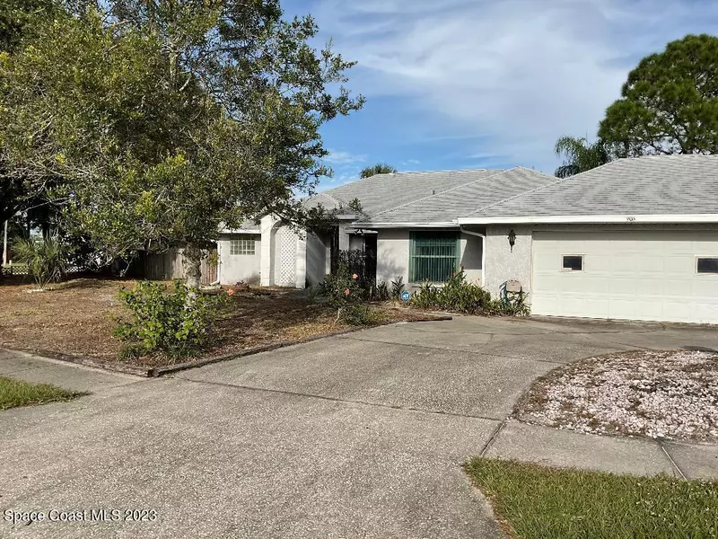 906 Beryl DR, Rockledge, FL 32955