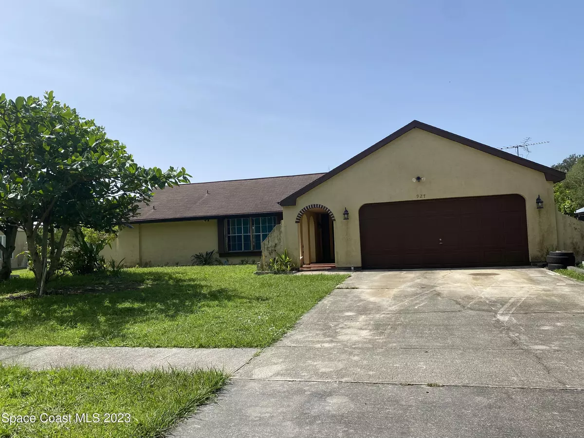 Palm Bay, FL 32905,927 Mariposa DR NE