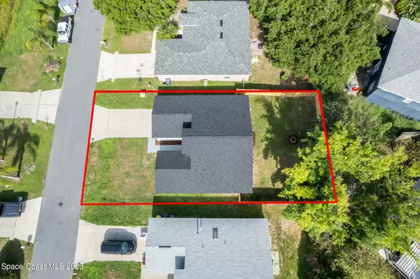 Winter Haven, FL 33881,302 Lake Daisy