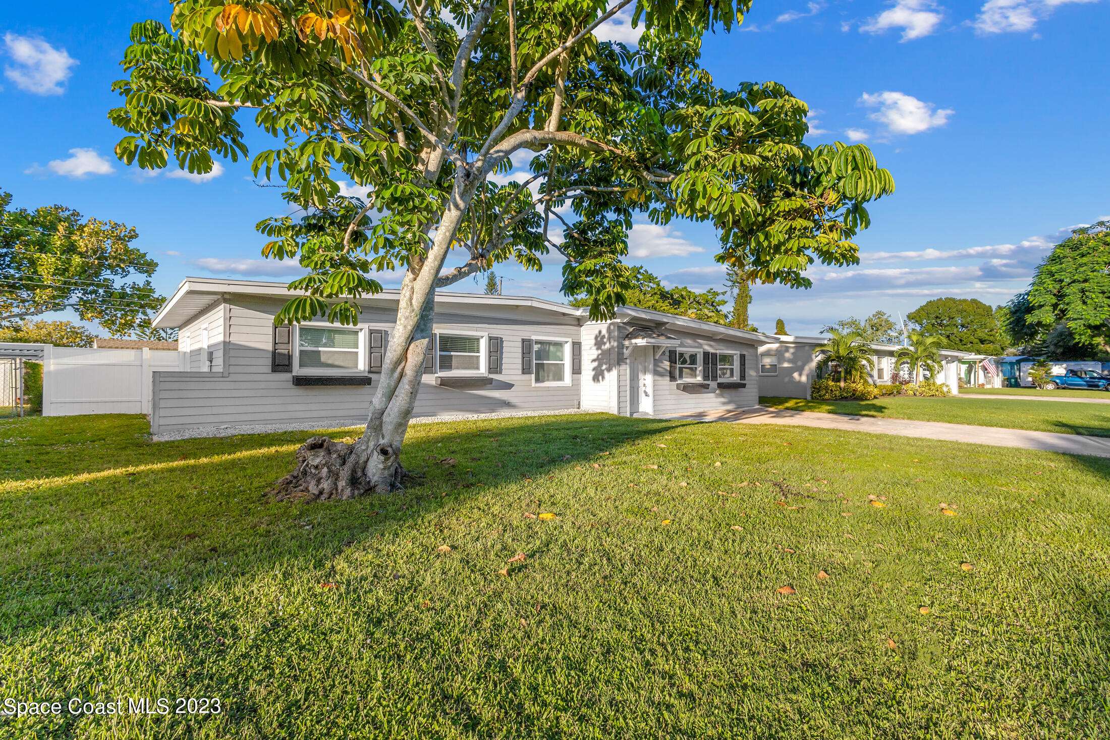 270 Birch AVE, Merritt Island, FL 32953