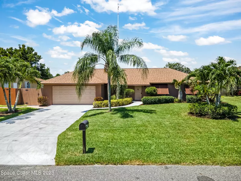 2285 Granville ST NE, Palm Bay, FL 32907