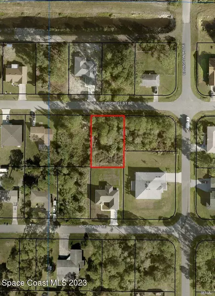 682 Brickell ST SE, Palm Bay, FL 32909