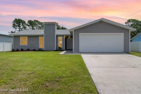 875 Gera AVE NW, Palm Bay, FL 32907