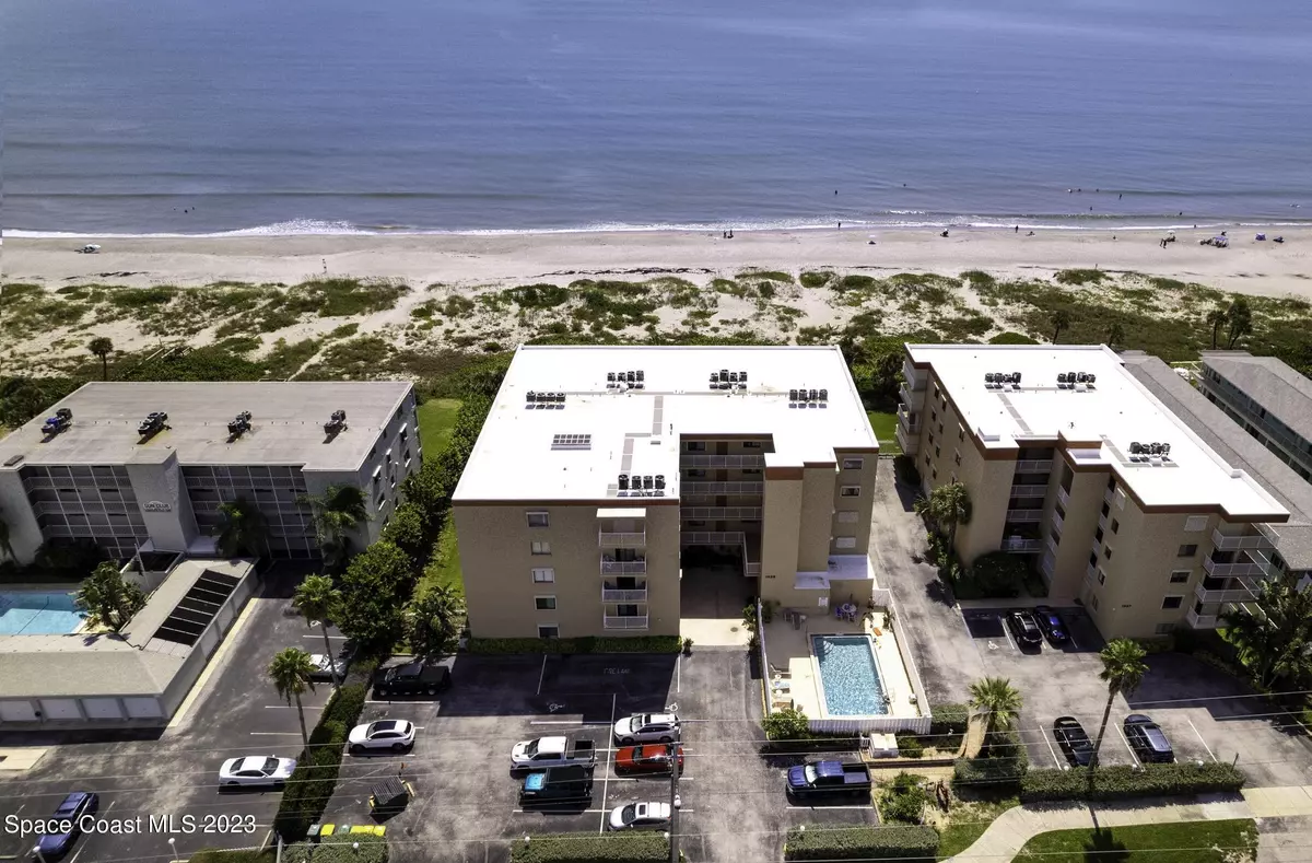 Cocoa Beach, FL 32931,1525 S Atlantic AVE #202