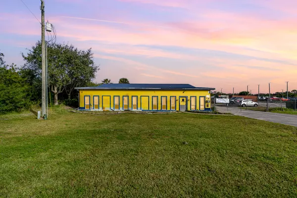 2840 W King ST, Cocoa, FL 32926