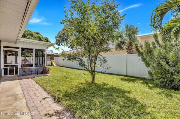 Melbourne, FL 32940,245 Applewood CIR