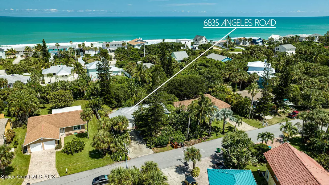 6835 Angeles RD, Melbourne Beach, FL 32951