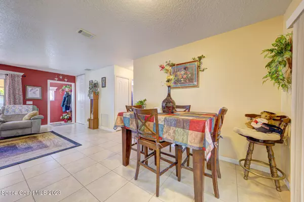 Melbourne, FL 32935,536 Ford CIR E