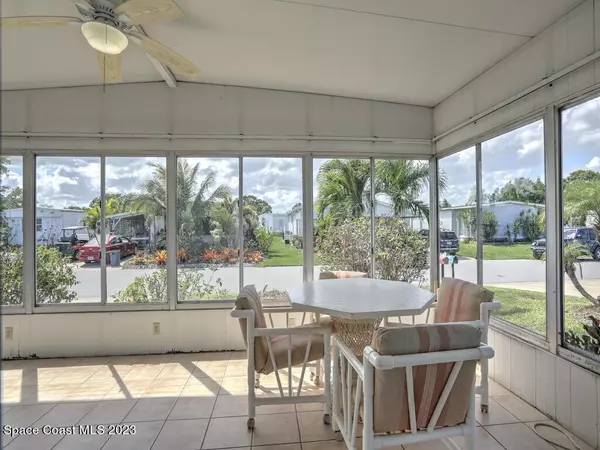 Barefoot Bay, FL 32976,819 Oriole CIR